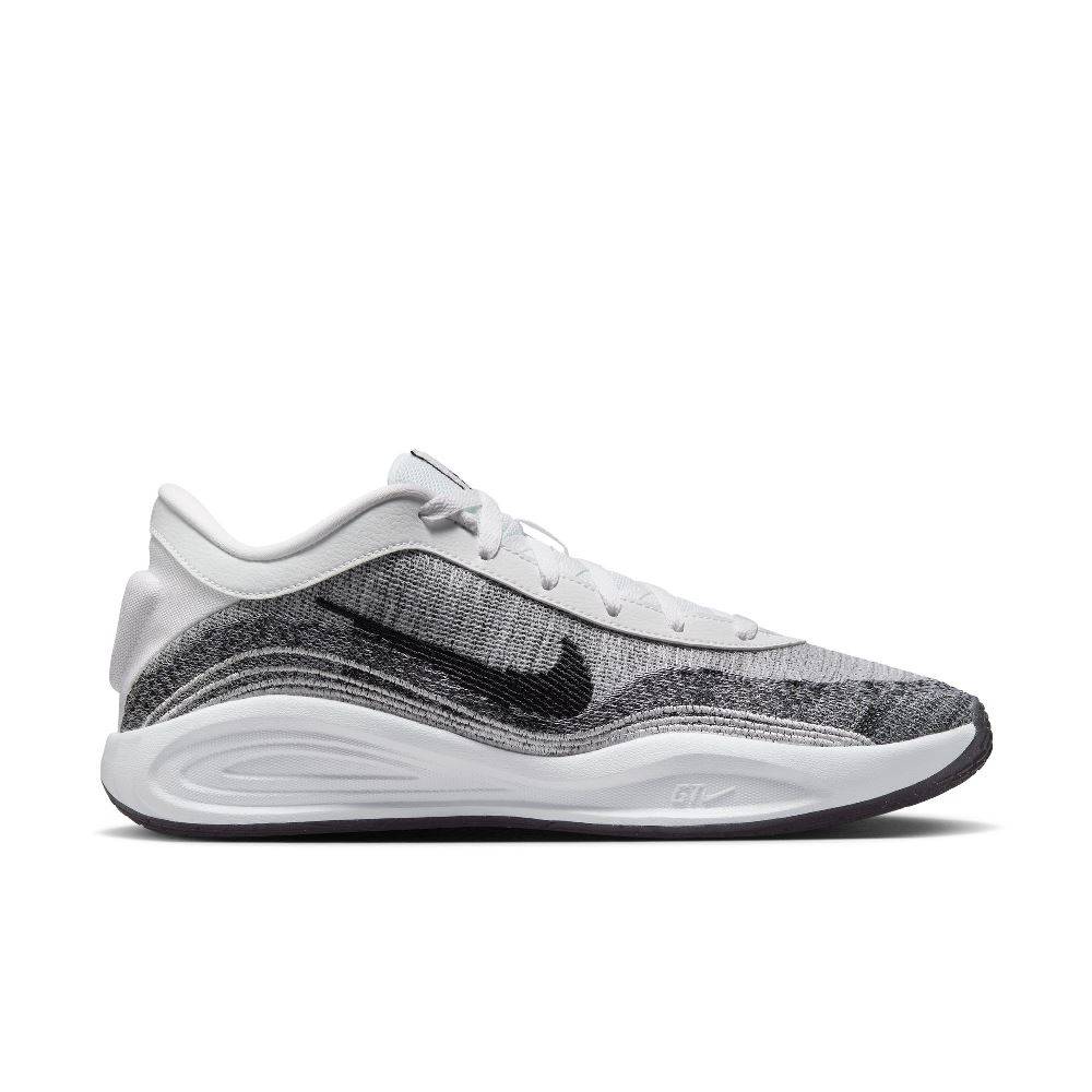 NIKE HUSTLE ACADEMY BASKETBALL SHOES