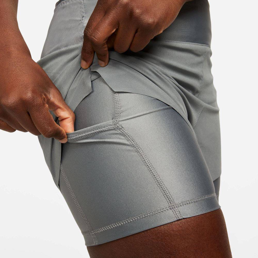 NIKE DRI-FIT SWIFT 3
