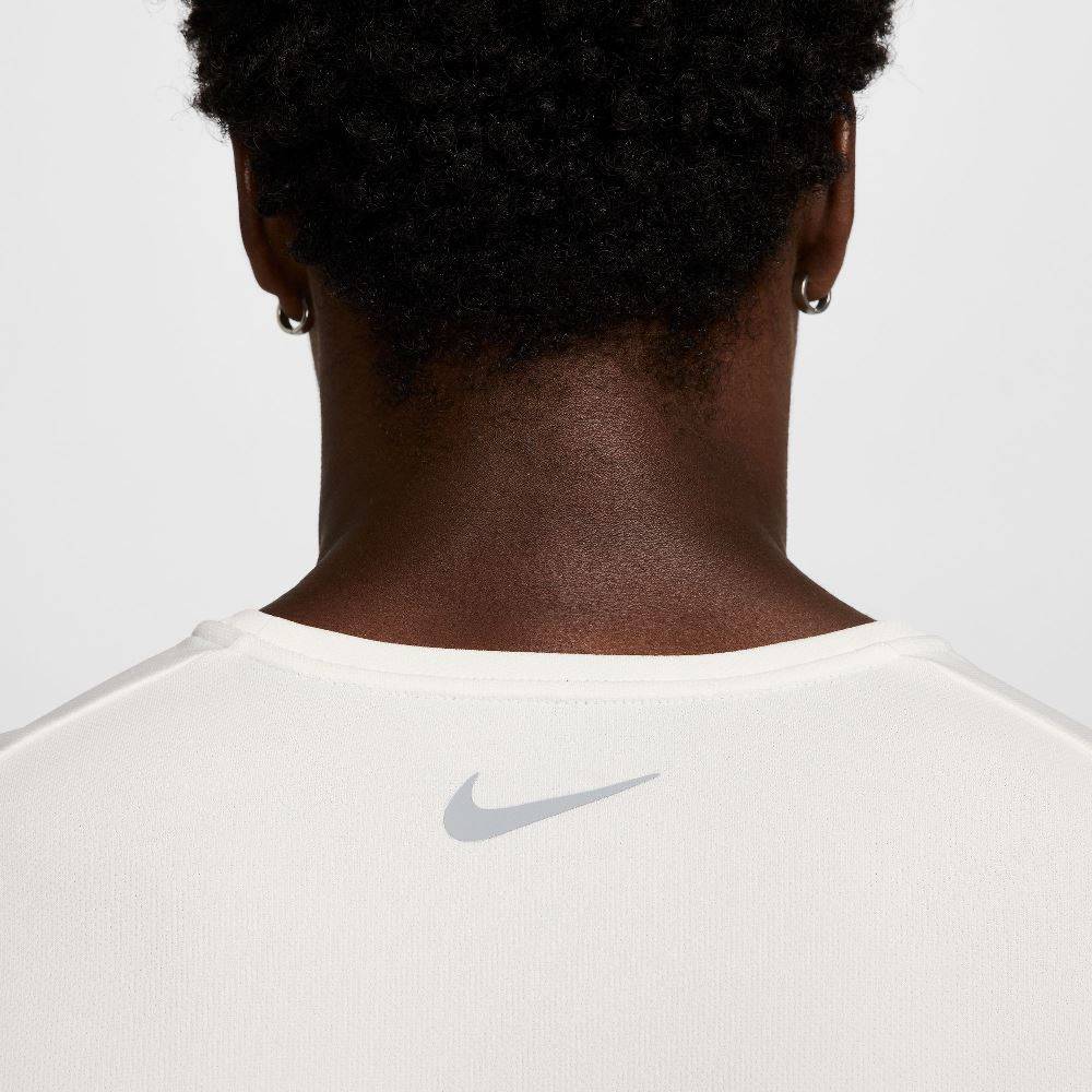 NIKE DRI-FIT UV MILER FLASH SHORT-SLEEVE TOP
