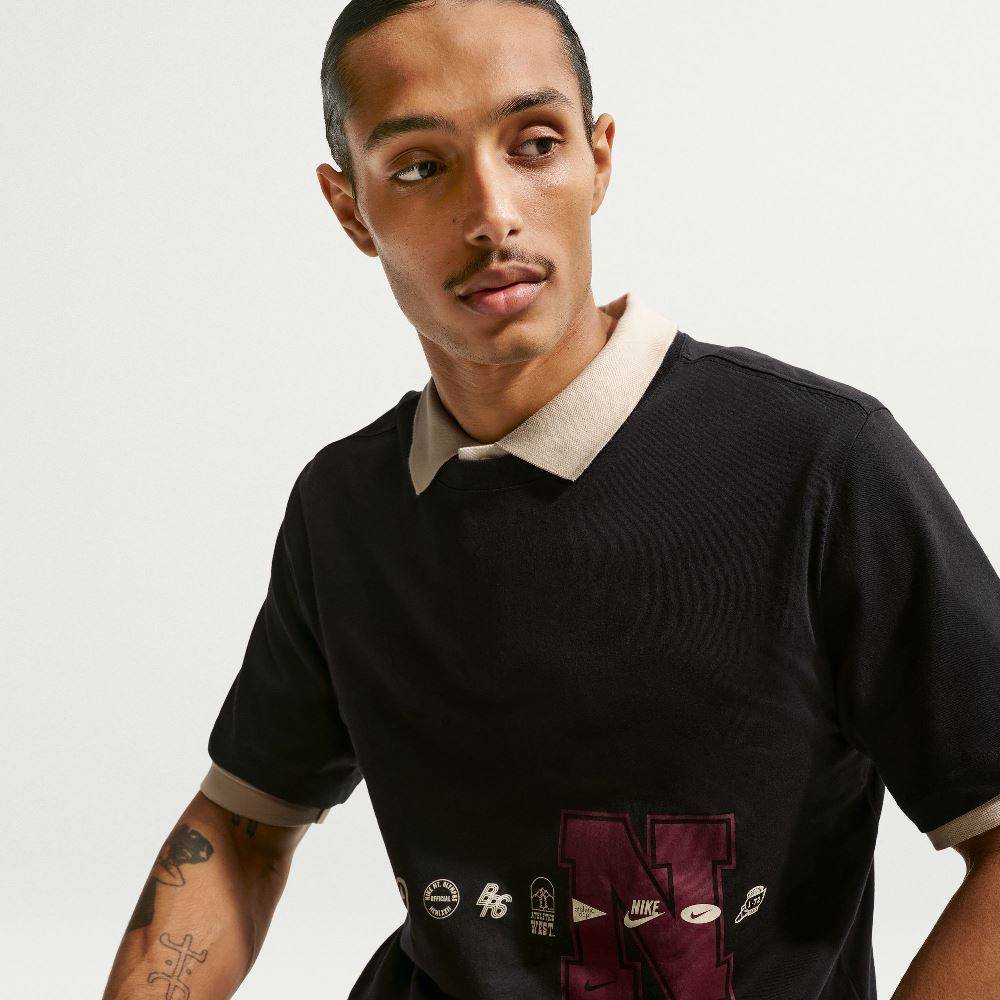 NIKE STANDARD CELEBRATE BRAND TEE