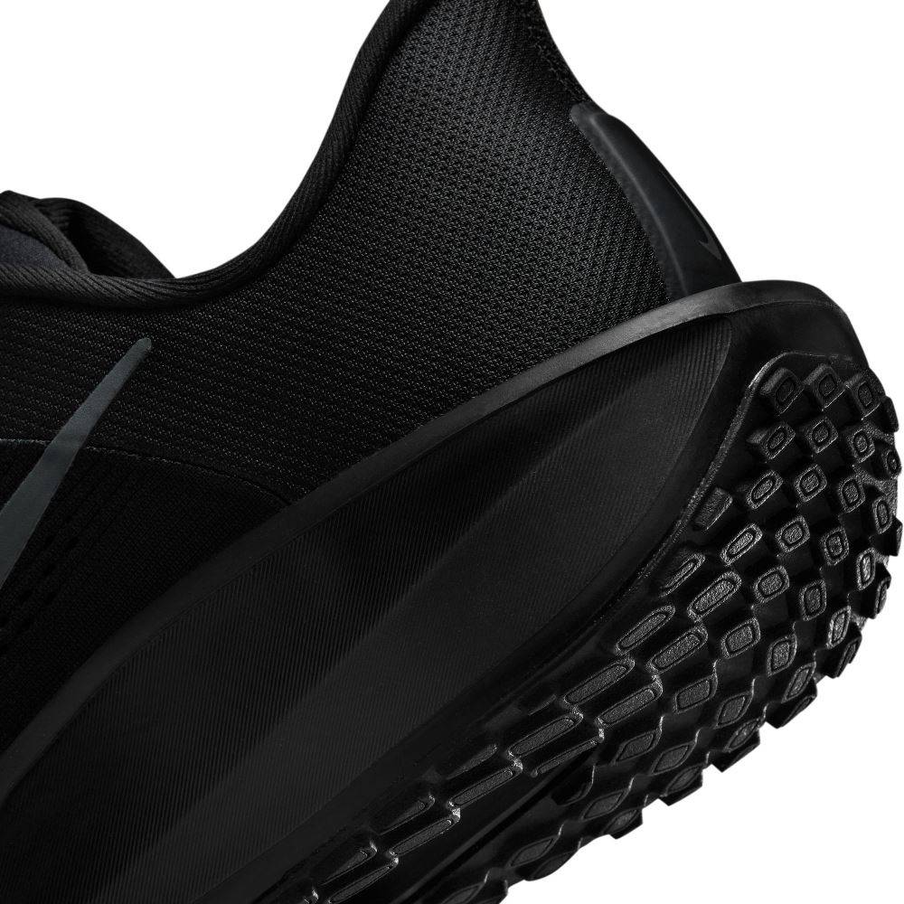NIKE QUEST 6 MENS SHOES