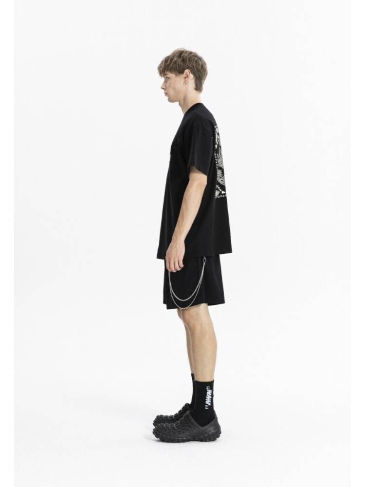 MWM BLACK CHAIN DETAIL REGULAR FIT SHORTS