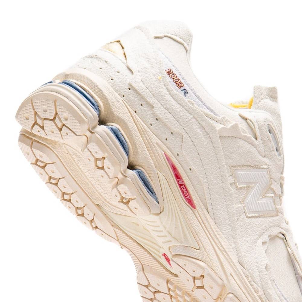 NEW BALANCE 2002R UNISEX SNEAKERS