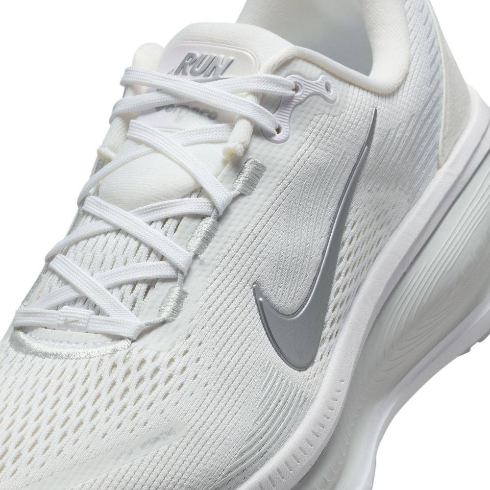 NIKE WOMENS VOMERO 18 ROAD RUNNING SHOES
