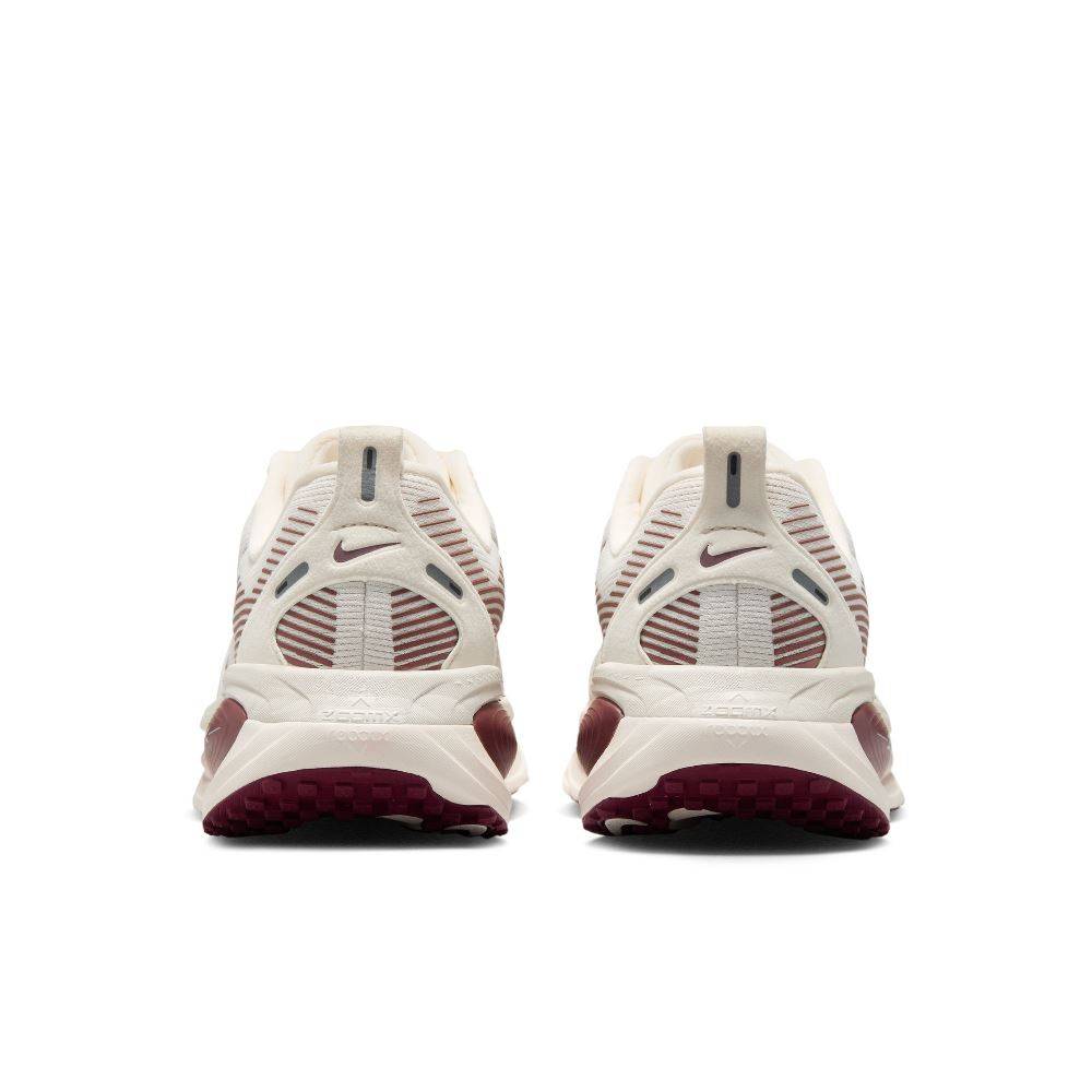NIKE WOMENS VOMERO 18 ROAD RUNNING SHOES