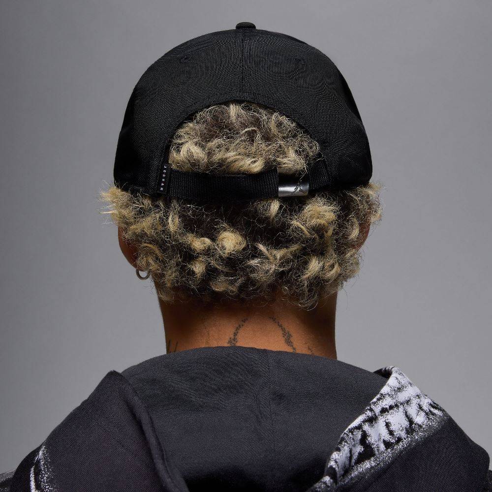 NIKE JORDAN RISE STRUCTURED METAL JUMPMAN HAT