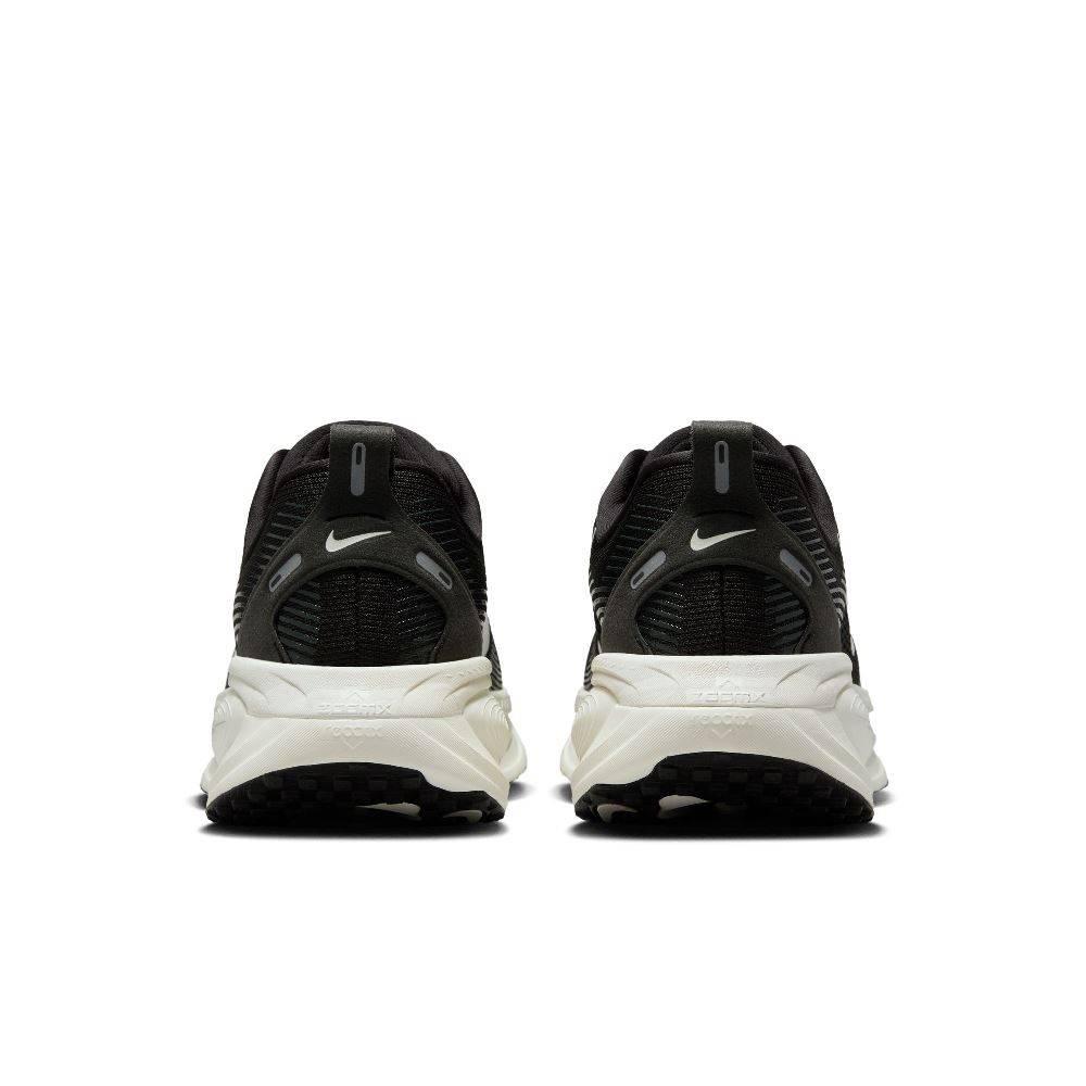 NIKE WOMENS VOMERO 18 ROAD RUNNING SHOES