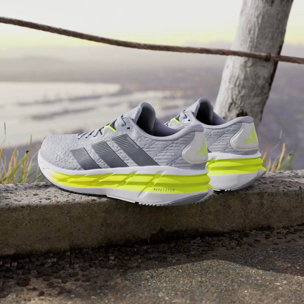 ADIDAS M ADISTAR 4 RUNNING SHOES