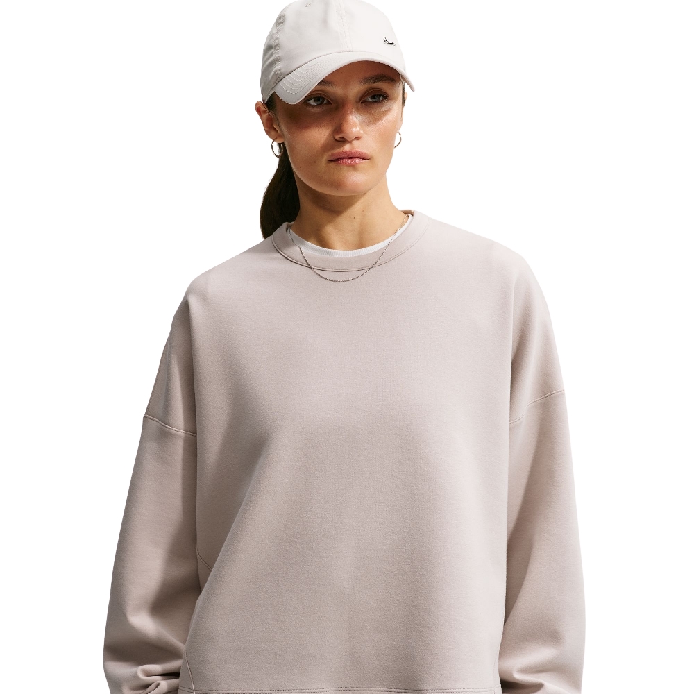 NIKE 24.7 DRI-FIT OVERSIZED SOFT CREW TOP