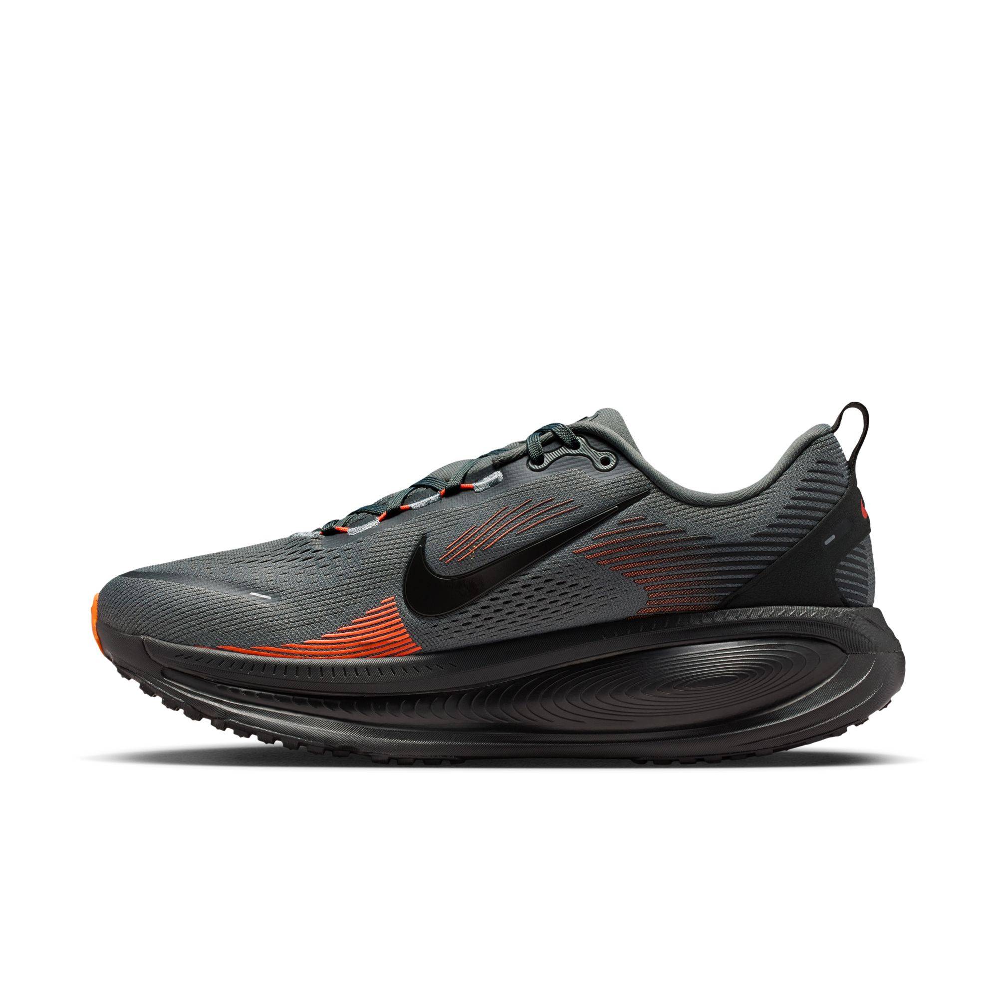 NIKE VOMERO 18 ROAD RUNNING SHOES