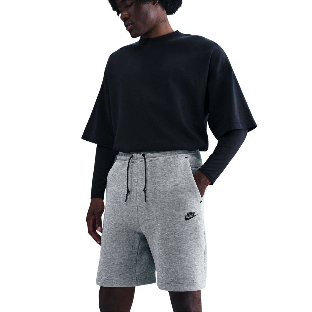 NIKE TECH FLEECE SHORT