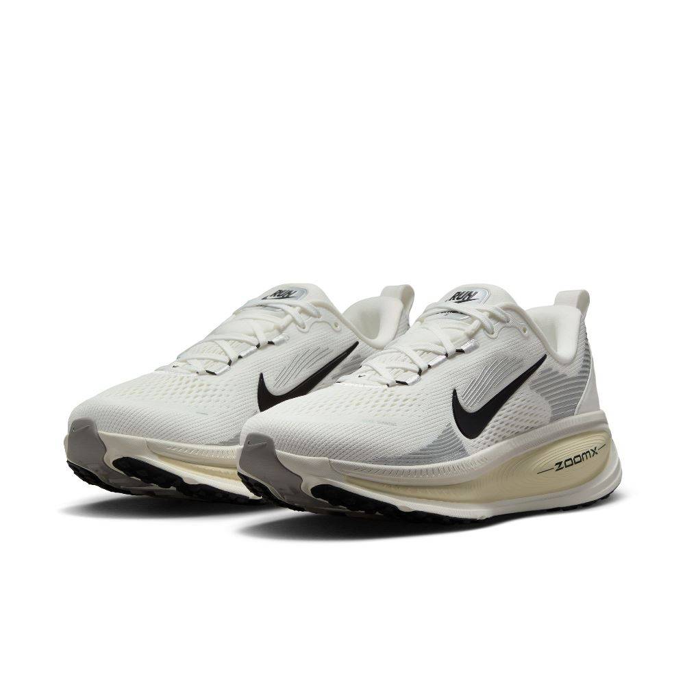 NIKE WOMENS VOMERO 18 ROAD RUNNING SHOES