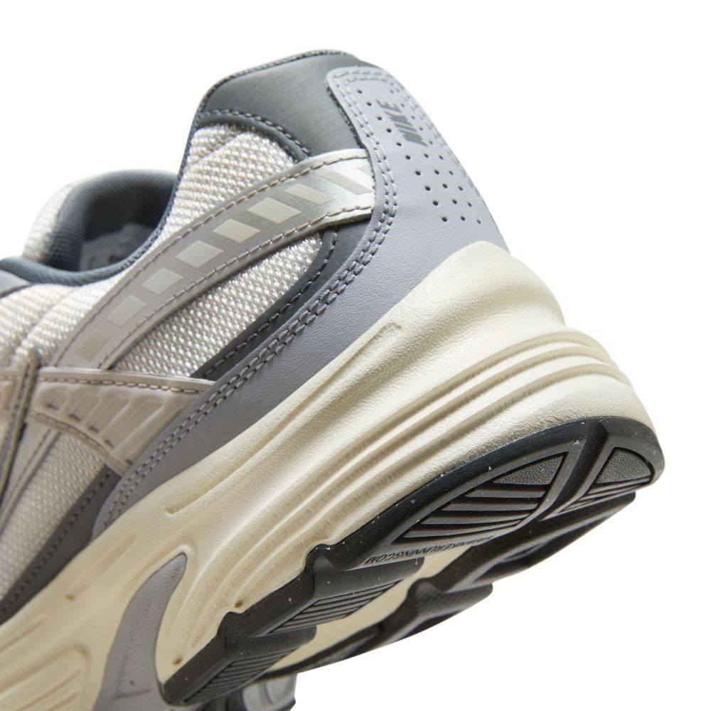 NIKE INITIATOR SHOES