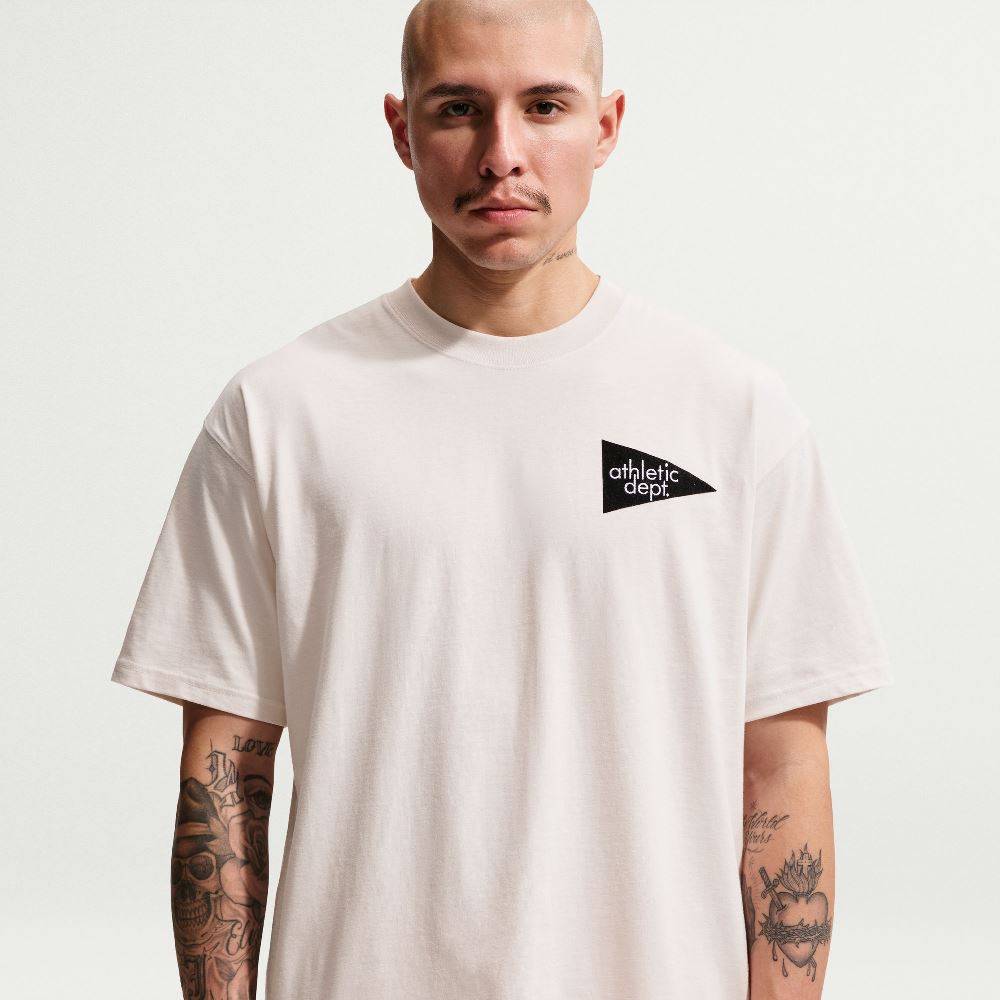 NIKE NSW CELEBRATE BRAND 3 TEE